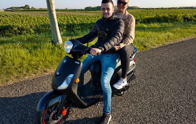 Een hele dag (8 uur) scooter rijden door Zeeland!